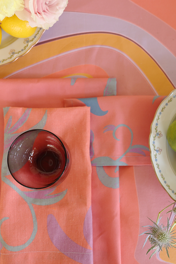 Cocktail Napkins Tropical Paissage in Bright Pink | Set of 4